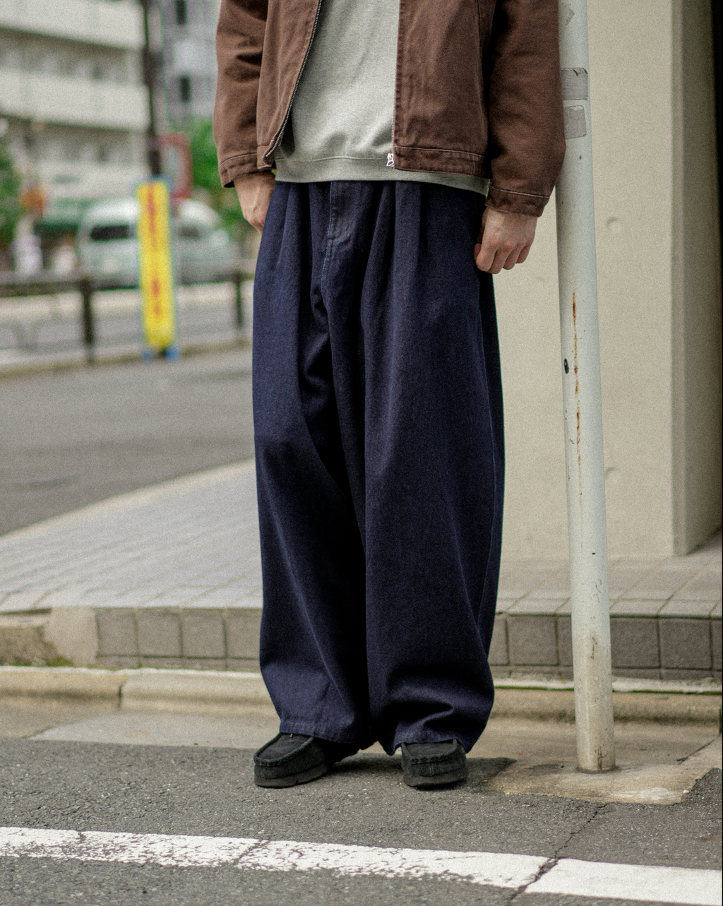 ワイドタックデニムパンツ B5011