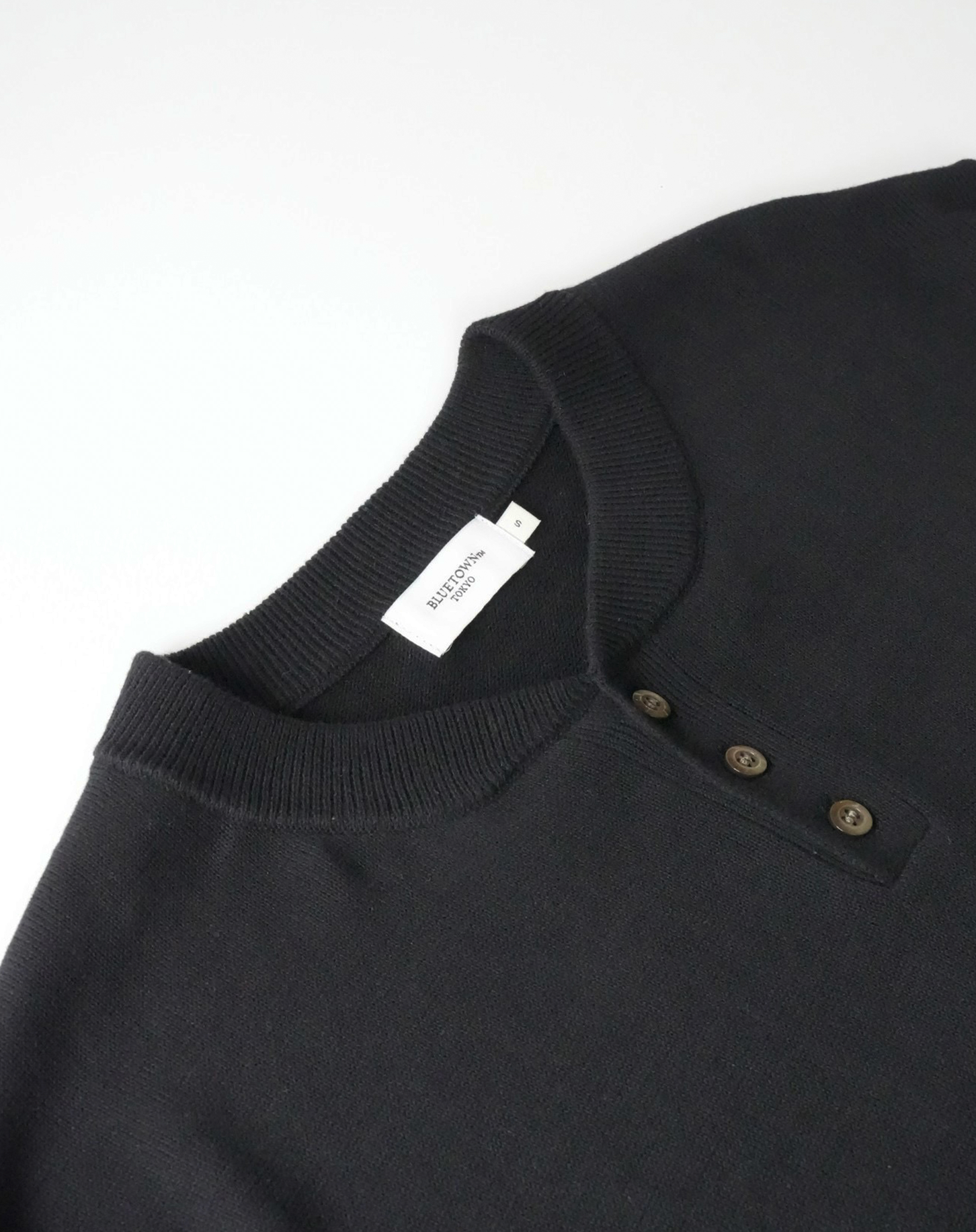 ヘンリーネックニットT B5076