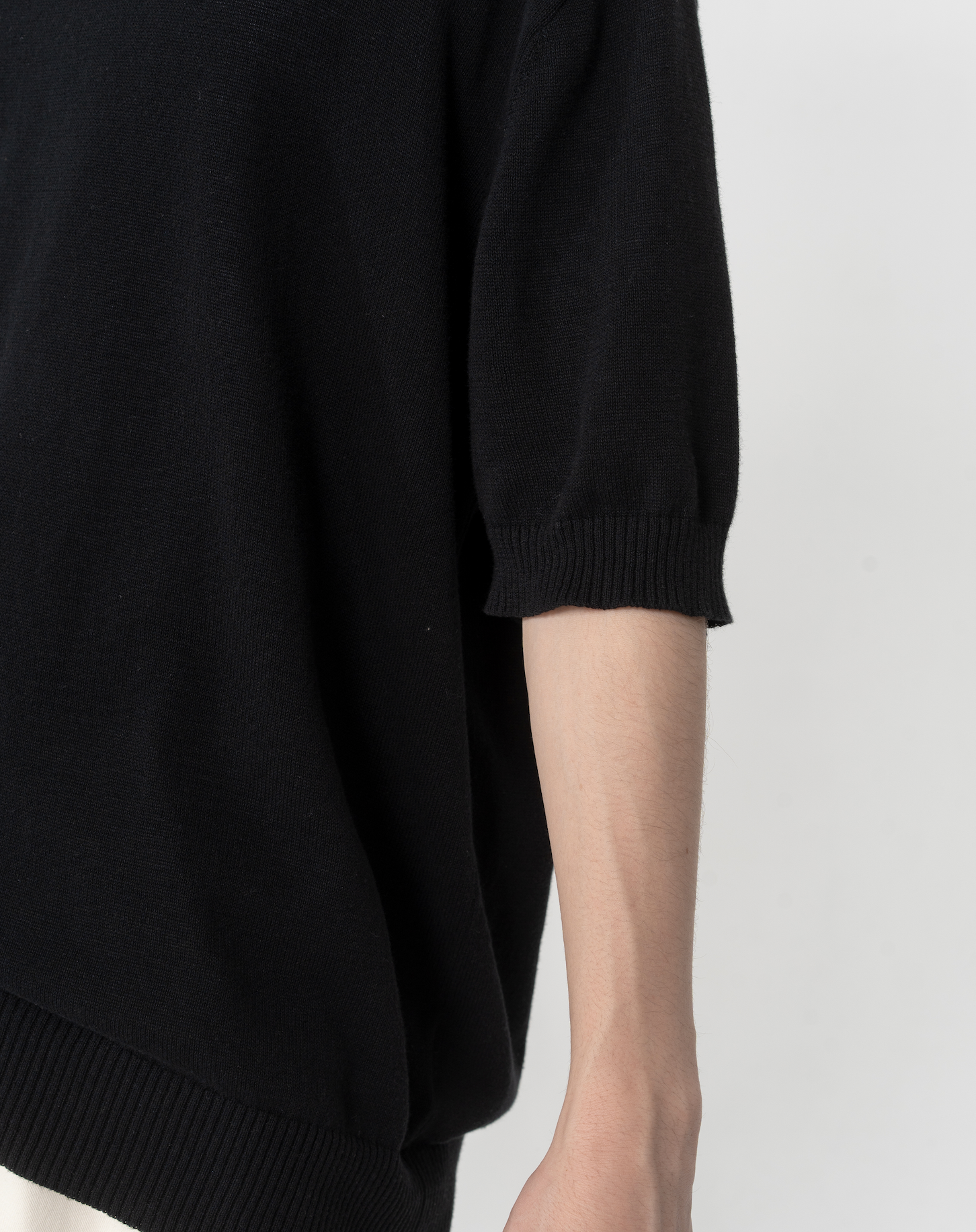 ヘンリーネックニットT B5076