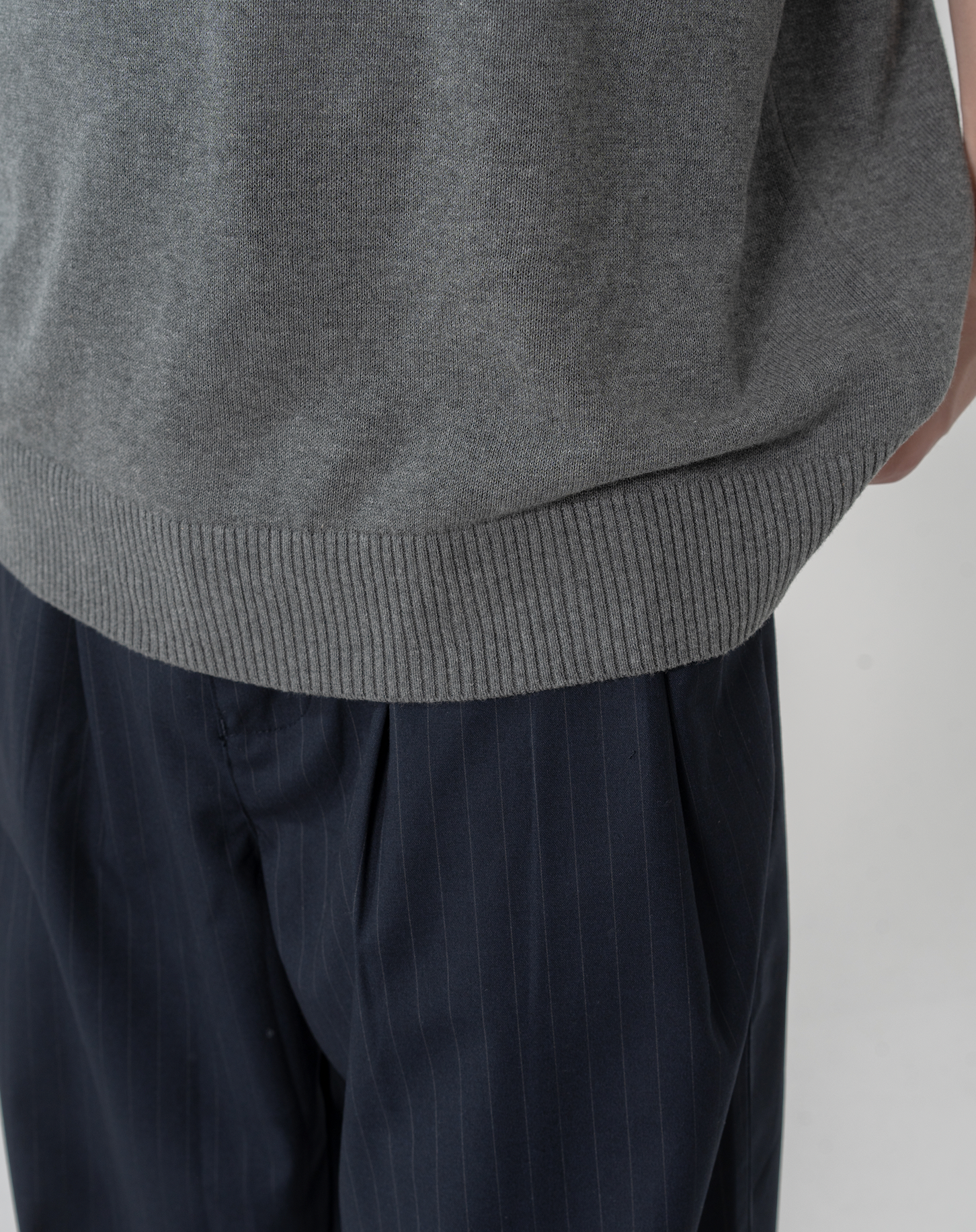 ヘンリーネックニットT B5076