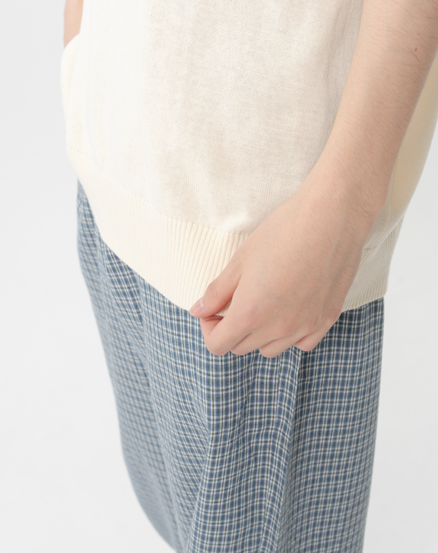 ヘンリーネックニットT B5076