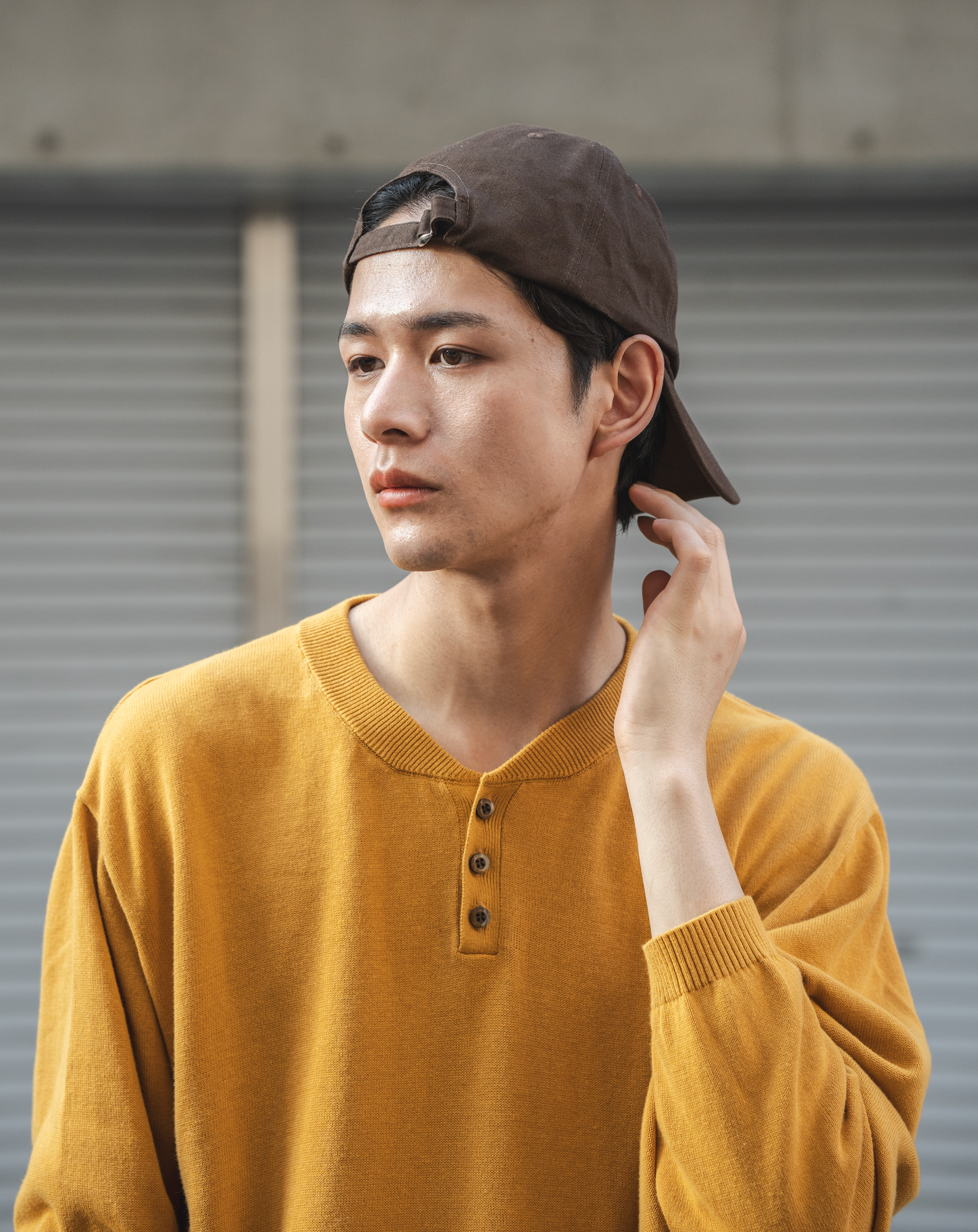 ヘンリーネックコットンセーター B5142