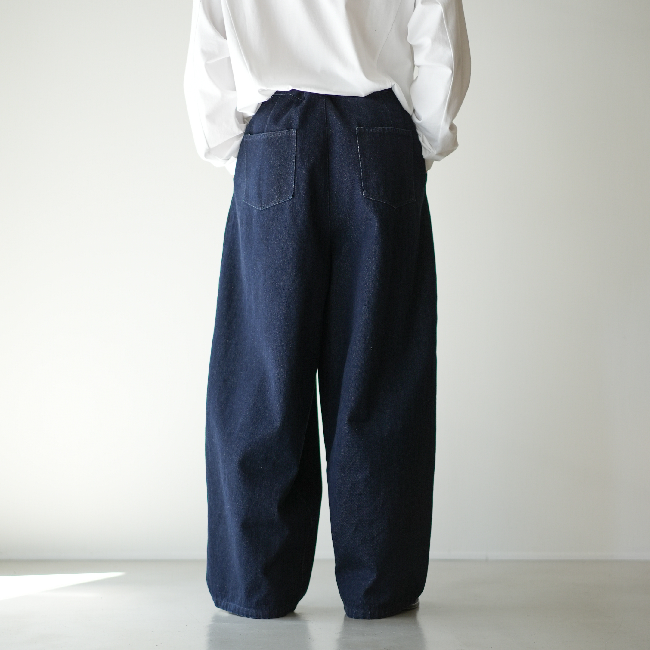 ワイドタックデニムパンツ B5011