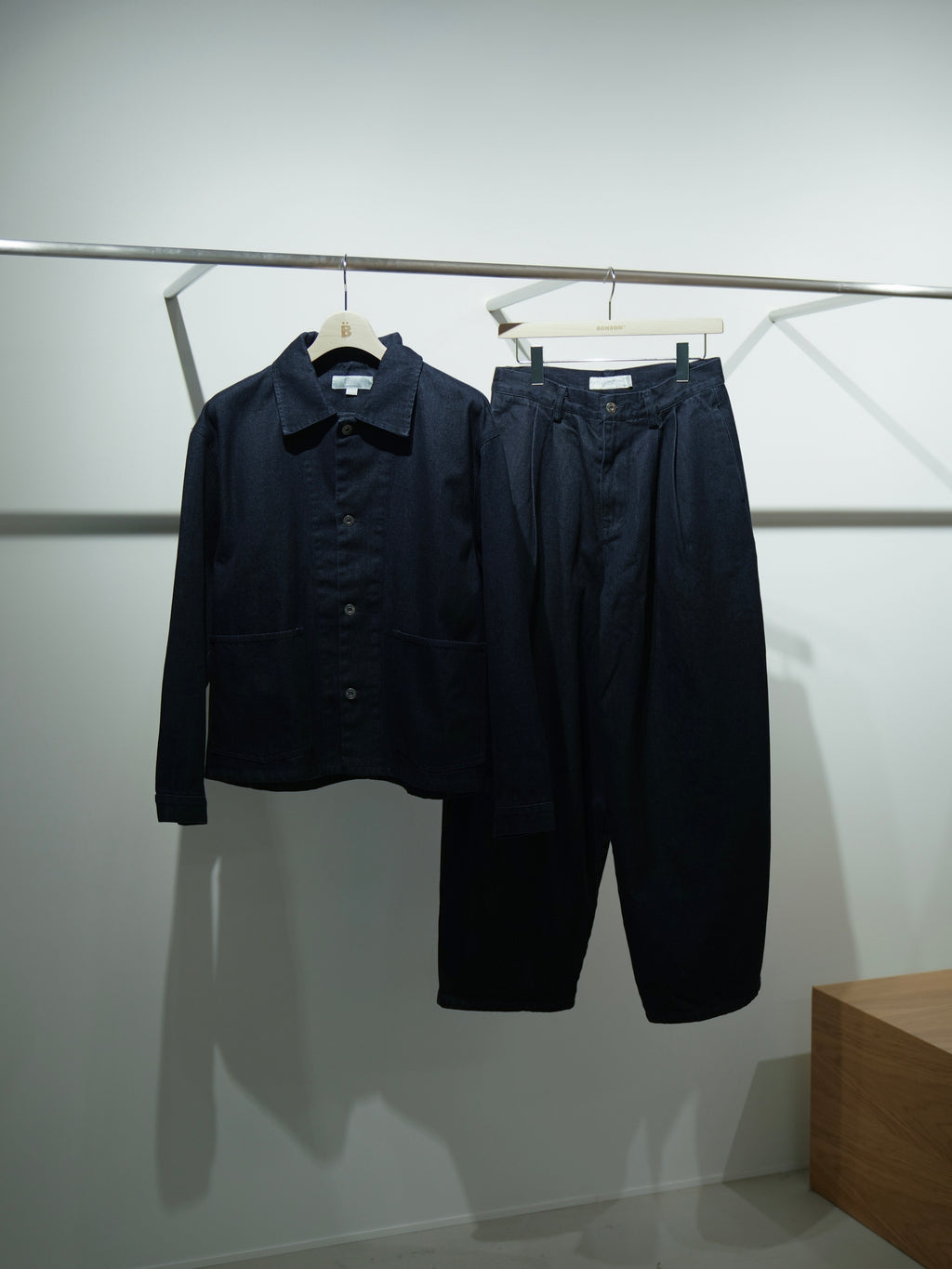 ワイドタックデニムパンツ B5011