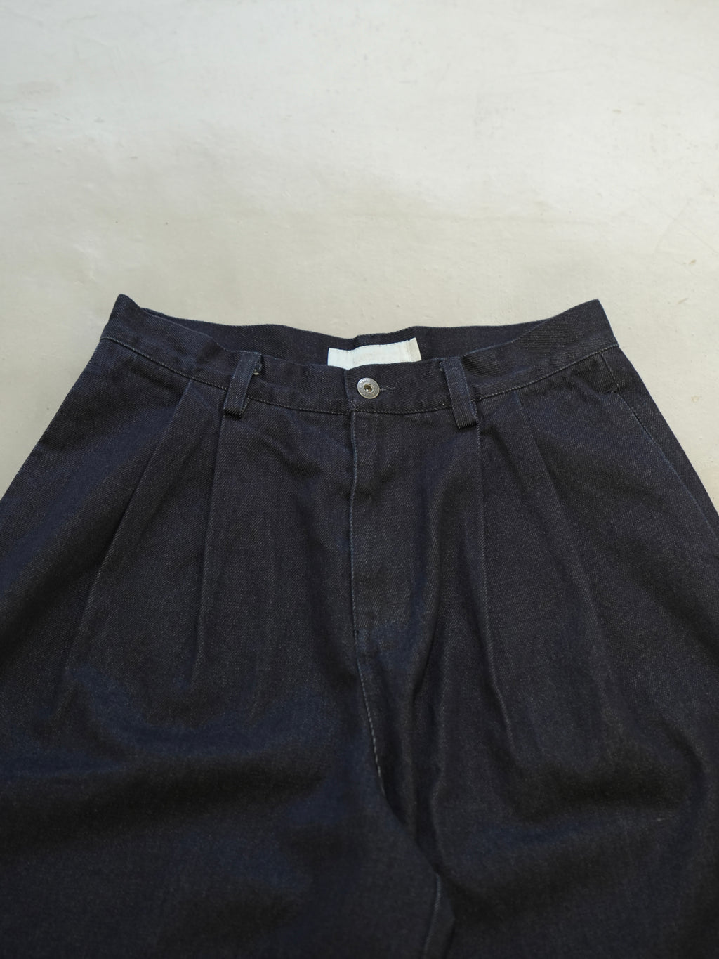ワイドタックデニムパンツ B5011
