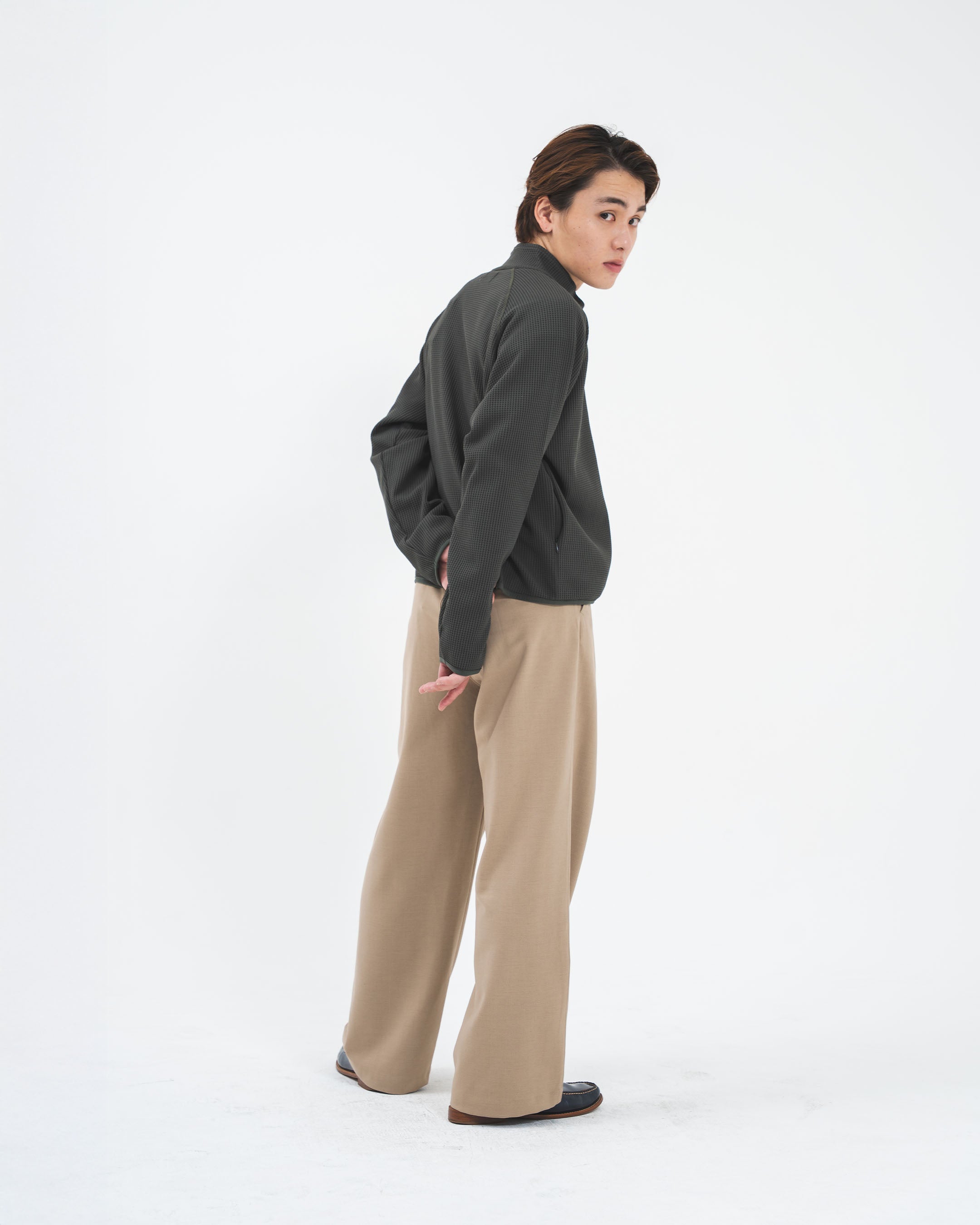 172cm  Mサイズ着用