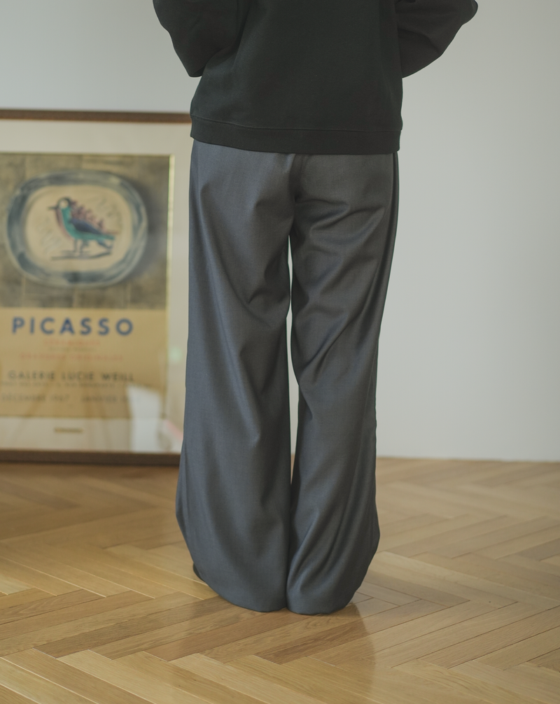 [Partial pre-order sale] Straight slacks B5046 