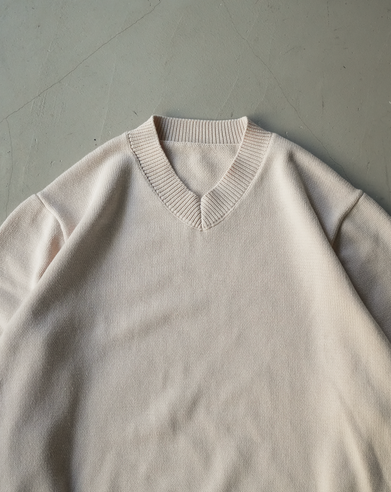 [Delivery within 1 week] Cotton V-neck sweater B5043