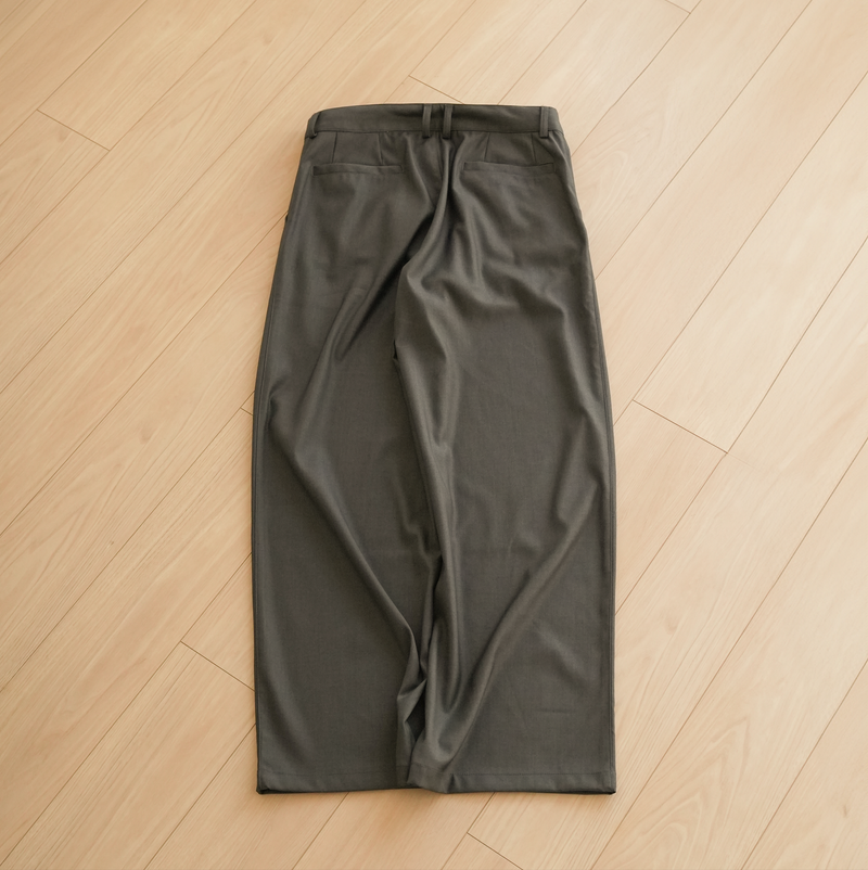 [Partial pre-order sale] Straight slacks B5046 