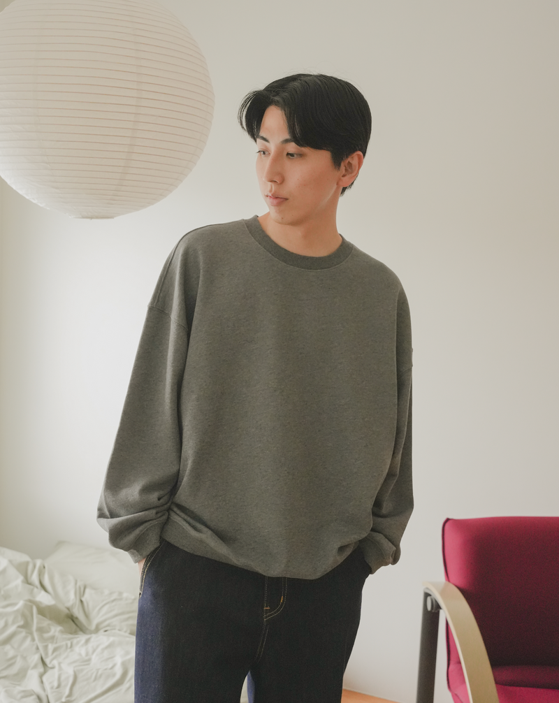 [Partial pre-order sale] Sweatshirt B5057