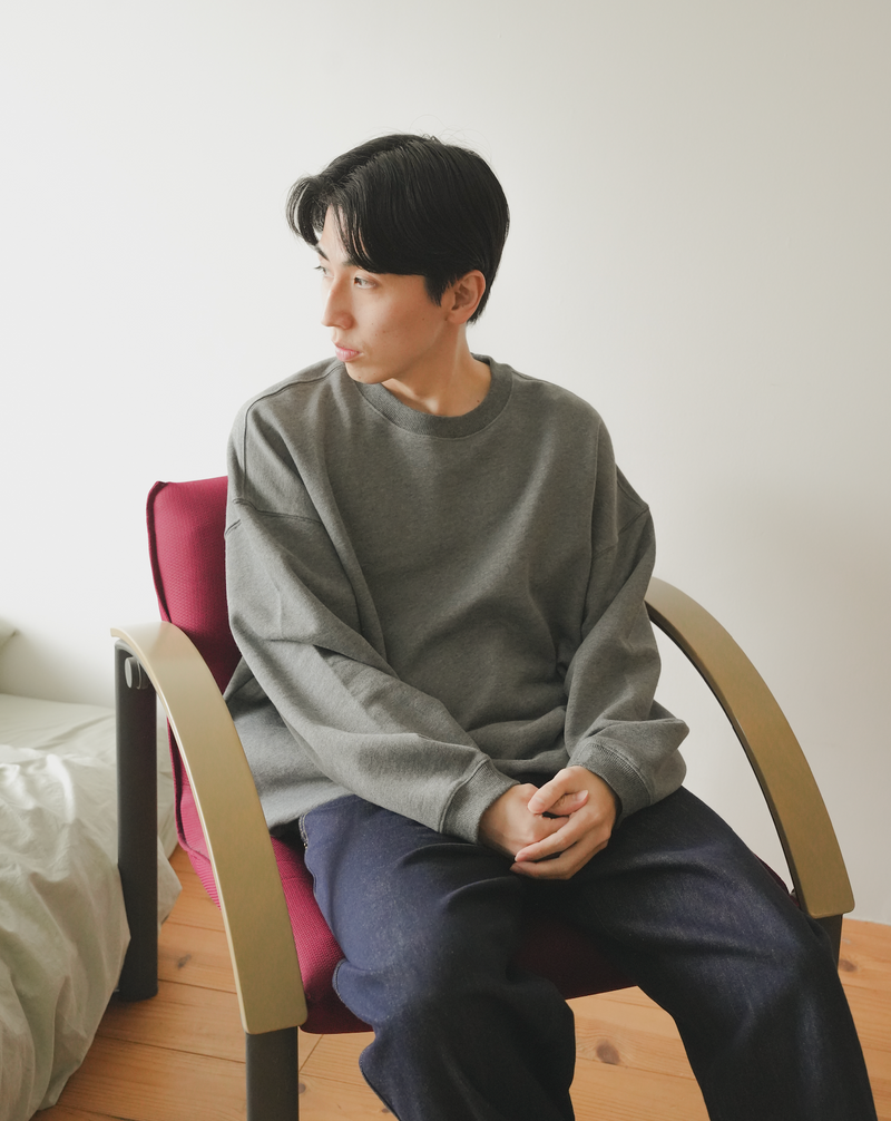 [Partial pre-order sale] Sweatshirt B5057