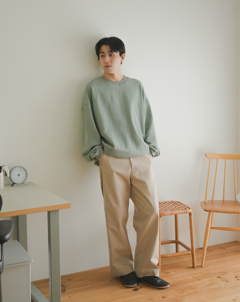 [Partial pre-order sale] Sweatshirt B5057