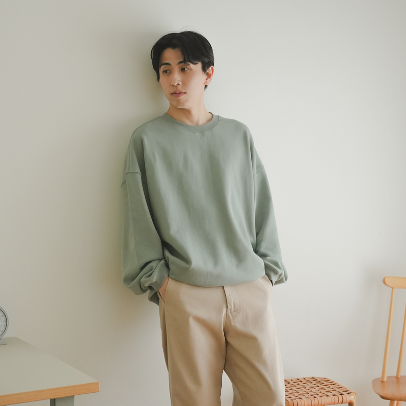 [Partial pre-order sale] Sweatshirt B5057