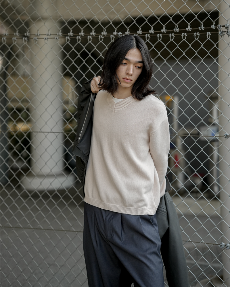 [Delivery within 1 week] Cotton V-neck sweater B5043