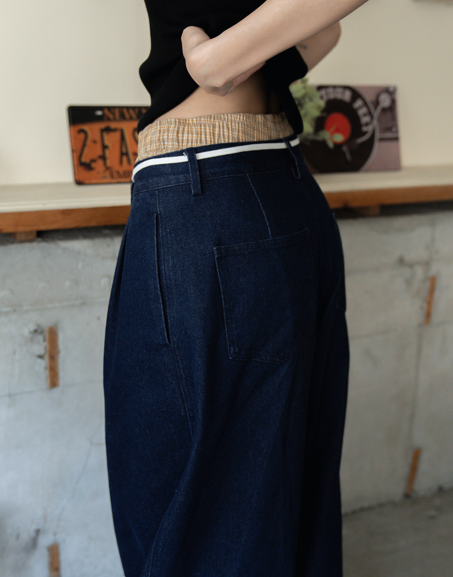 ワイドタックデニムパンツ B5011