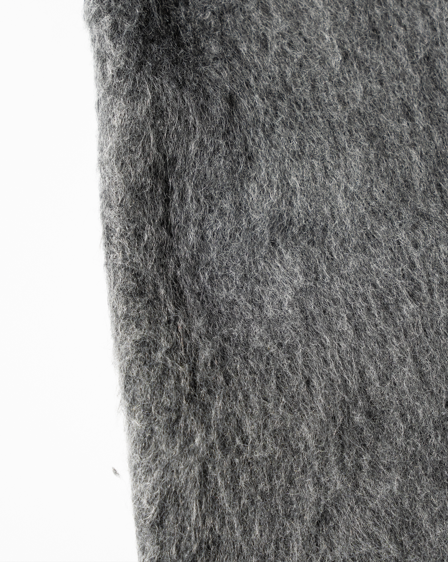 [Delivery within 1 week] Henley neck sweater B3139