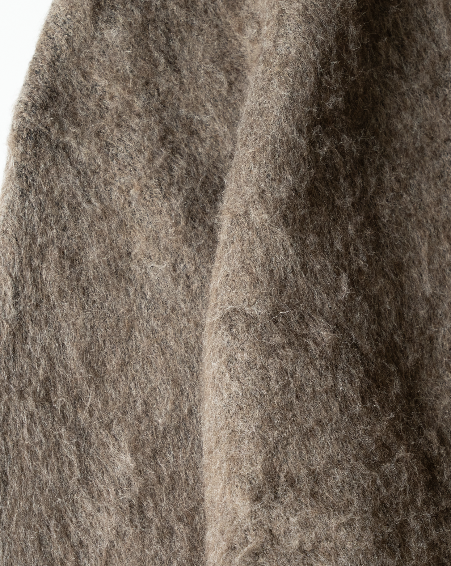 [Delivery within 1 week] Henley neck sweater B3139