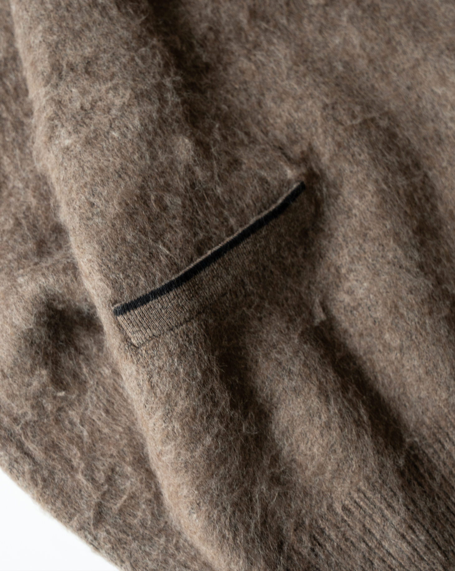 [Delivery within 1 week] Henley neck sweater B3139