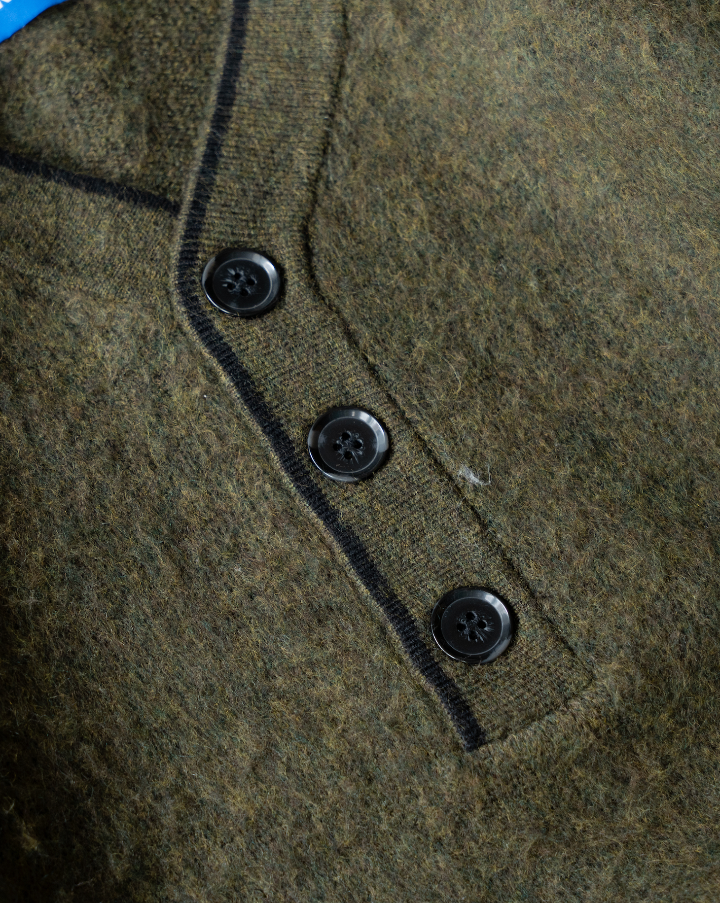 [Delivery within 1 week] Henley neck sweater B3139