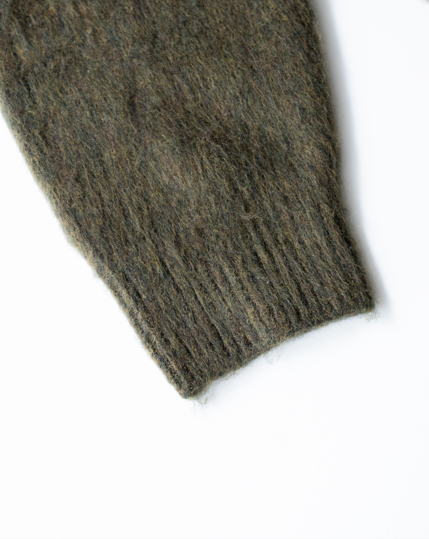 [Delivery within 1 week] Henley neck sweater B3139