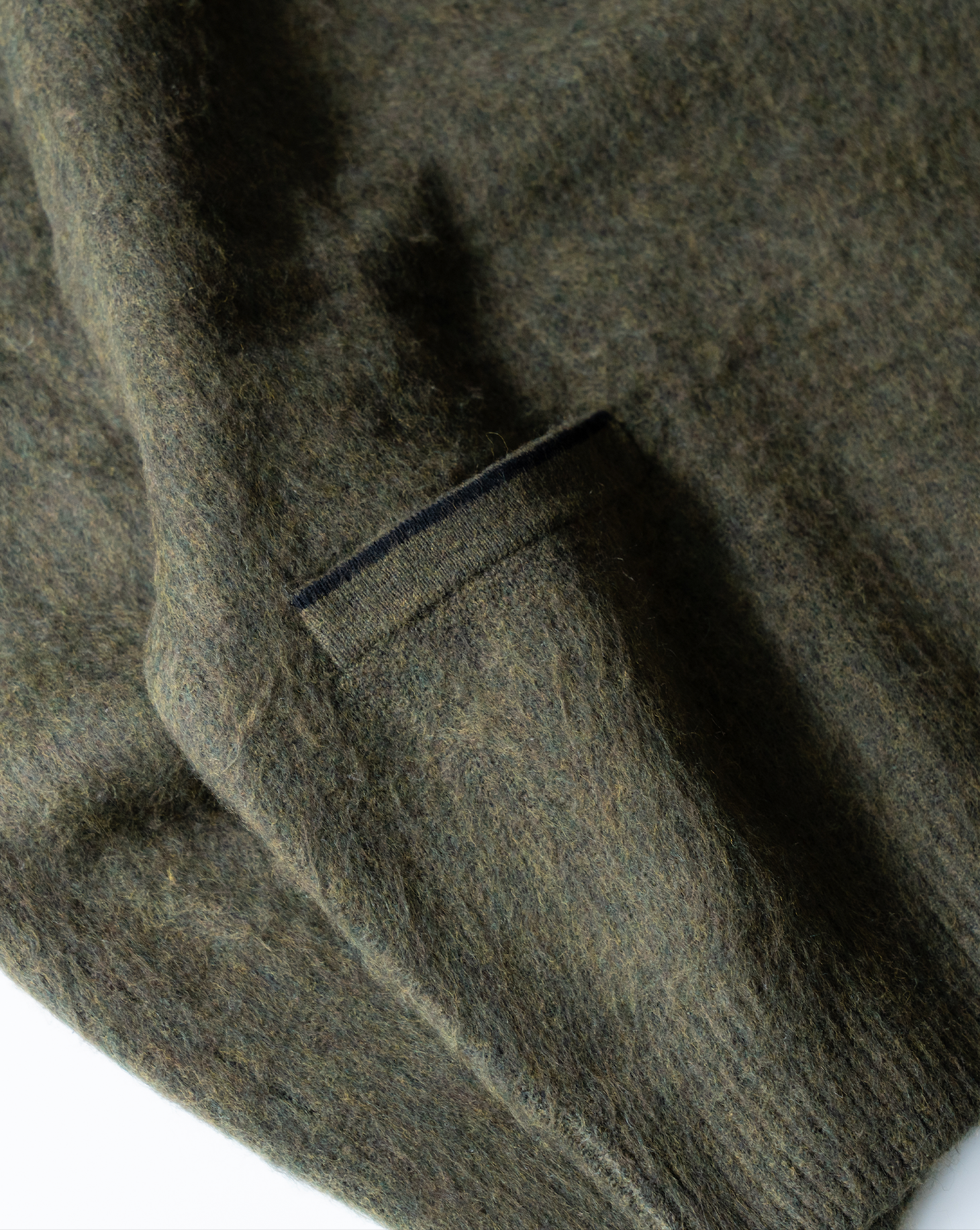 [Delivery within 1 week] Henley neck sweater B3139