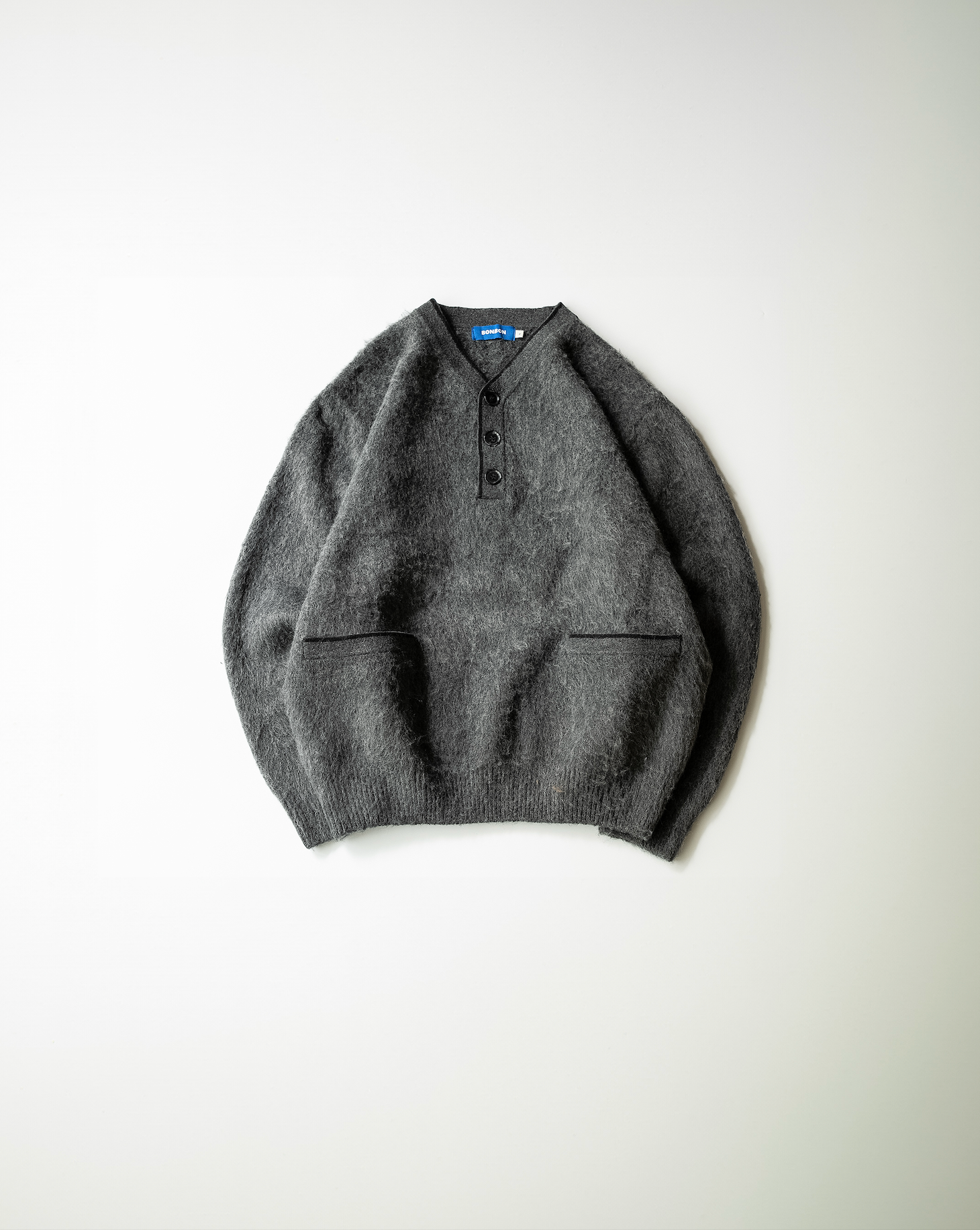 [Delivery within 1 week] Henley neck sweater B3139