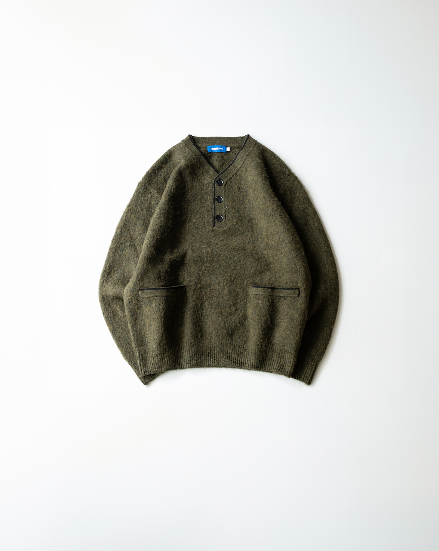 [Delivery within 1 week] Henley neck sweater B3139