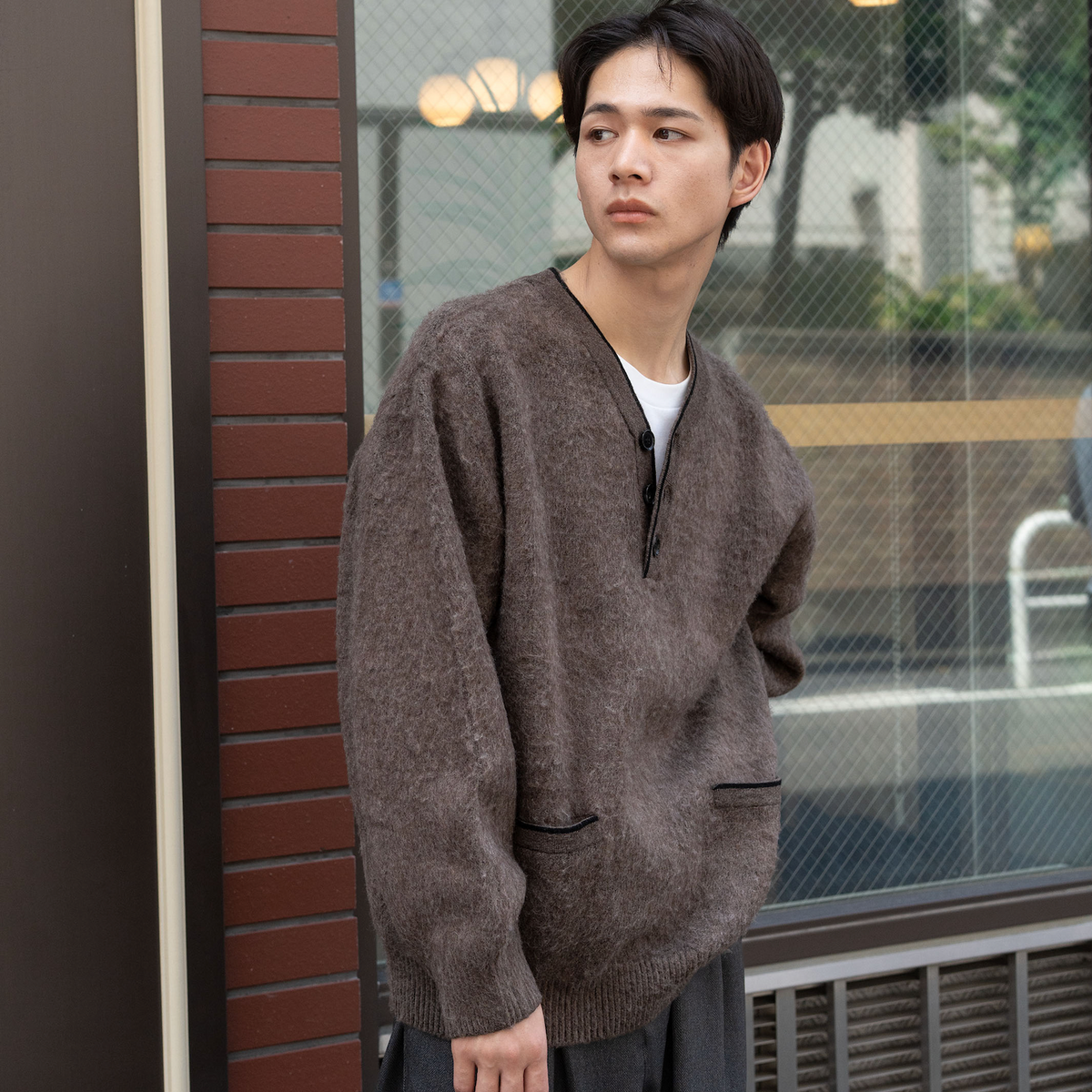 BONBON store ヘンリーネックセーター ブラウンMサイズ ヘンリーネックセーター B3139 シティガール シティボーイ カジュアル