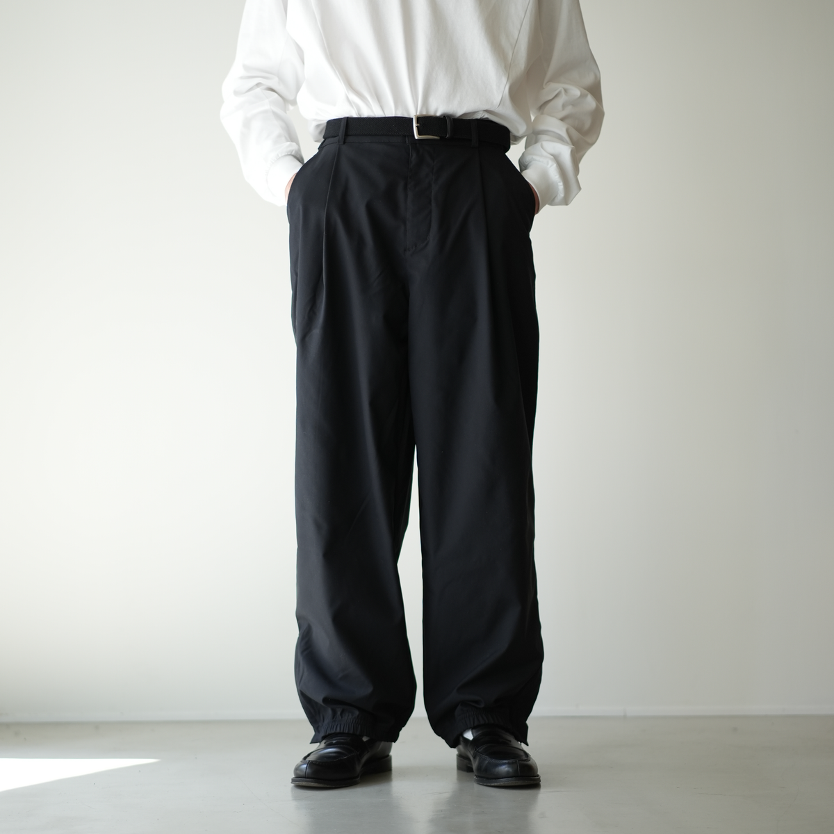 1週間以内お届け】ツータックパンツ B4012